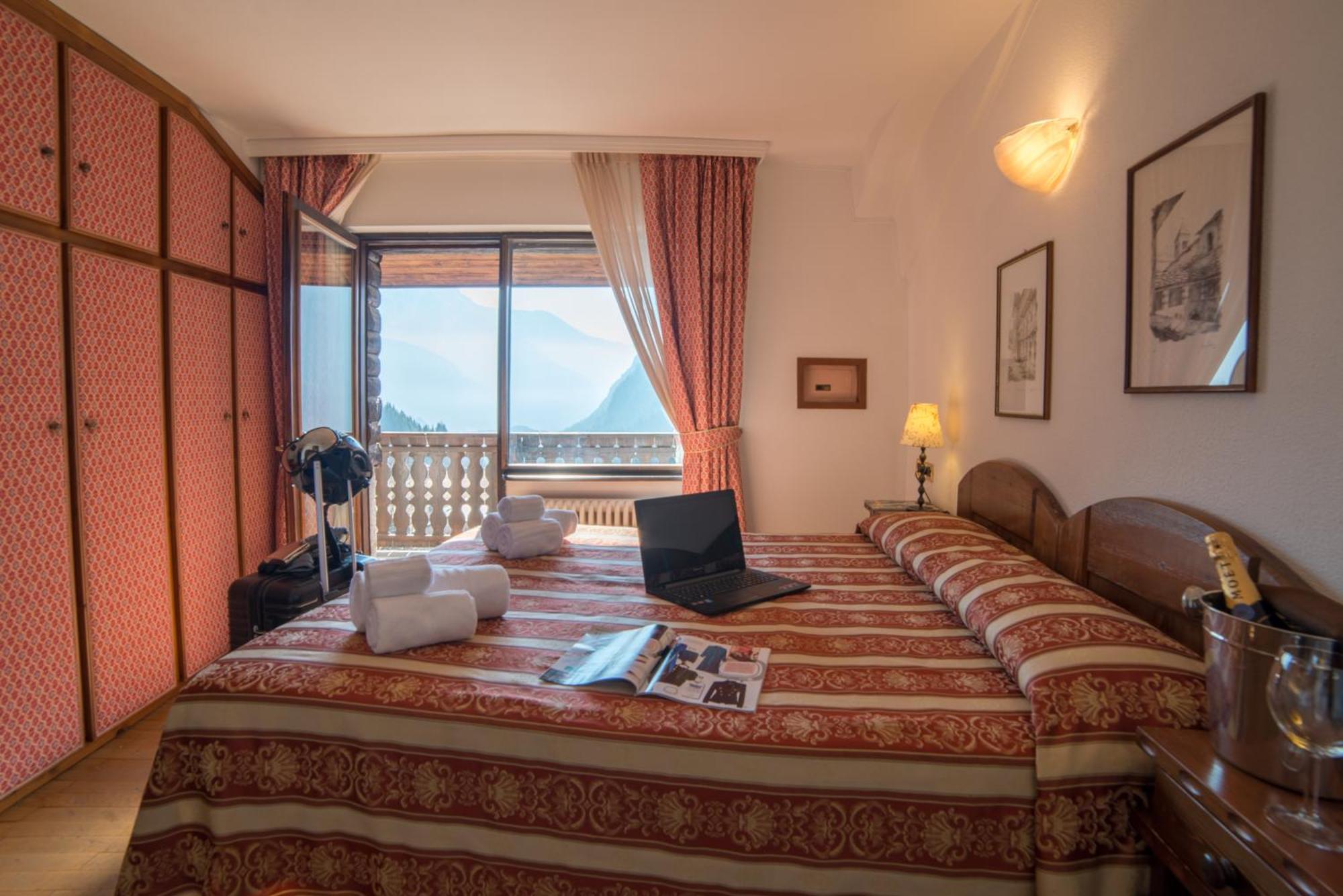 Hg Hotel Italia Brusson Kültér fotó