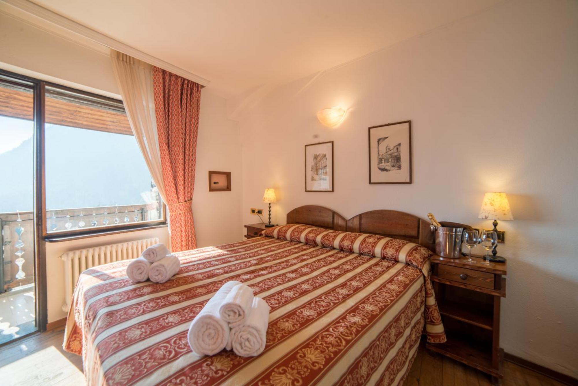 Hg Hotel Italia Brusson Kültér fotó