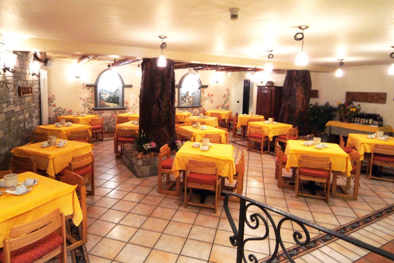 Hg Hotel Italia Brusson Kültér fotó