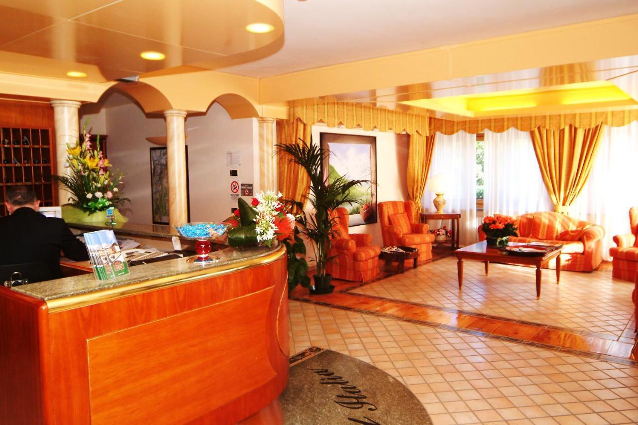 Hg Hotel Italia Brusson Kültér fotó